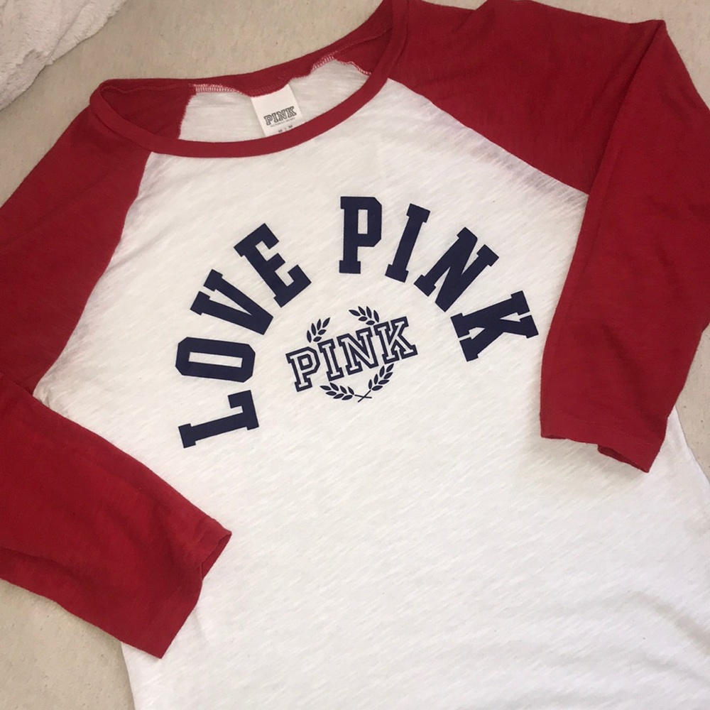 Victoria’s Secret Pink baseball tee ⚾️❤️